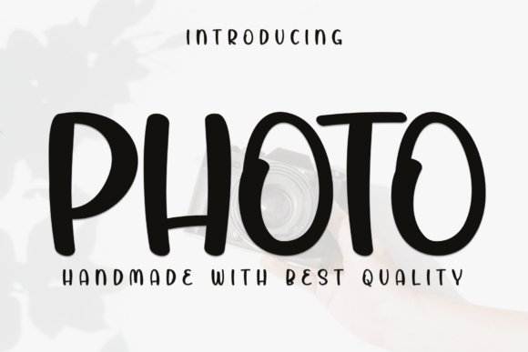 Photo Font: A Handwritten Typeface with Quiet Confidence